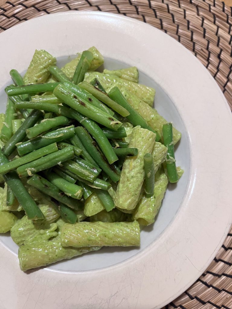Rigatoni Liguri al Pesto: Ligurische Pasta mit Bohnen und Kartoffeln in Pesto