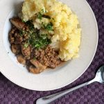 Herzhaftes Ragout aus Linsen und Champignons